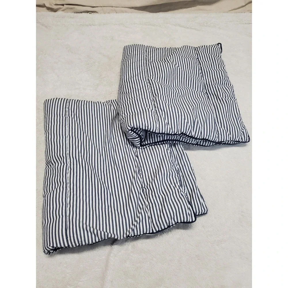 Pottery Barn White Blue Striped Quilted Standard Pillowcases Sham Set 2 Classic